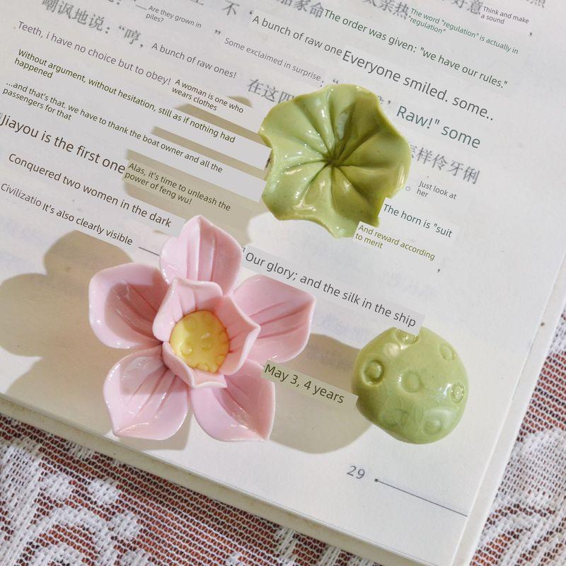 Ceramic Peony Lotus Car Fragrance Diffuser Stone Car Perfume Car Air Vent Decoration Women's Car Interior Ornament