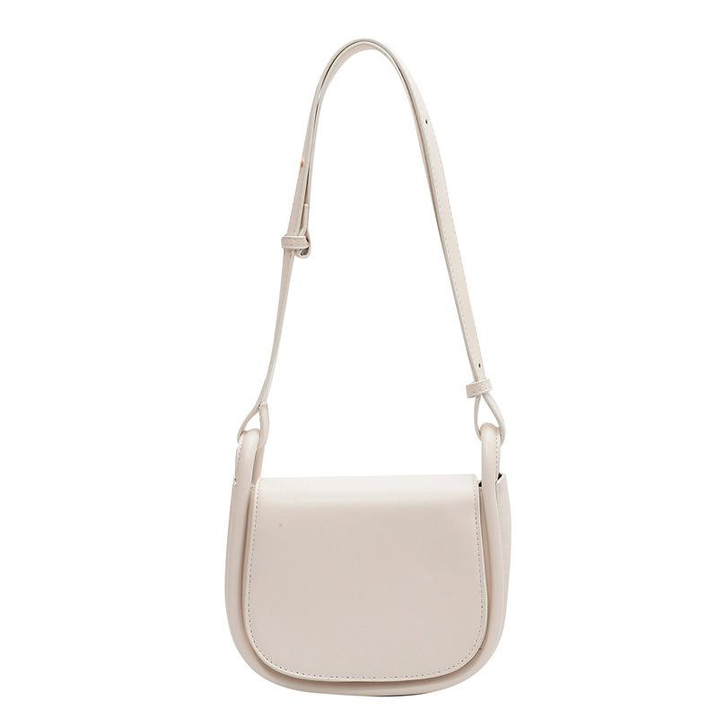 Korean version of exquisite versatile saddle bag niche design shoulder bag temperament commuter messenger bag tide