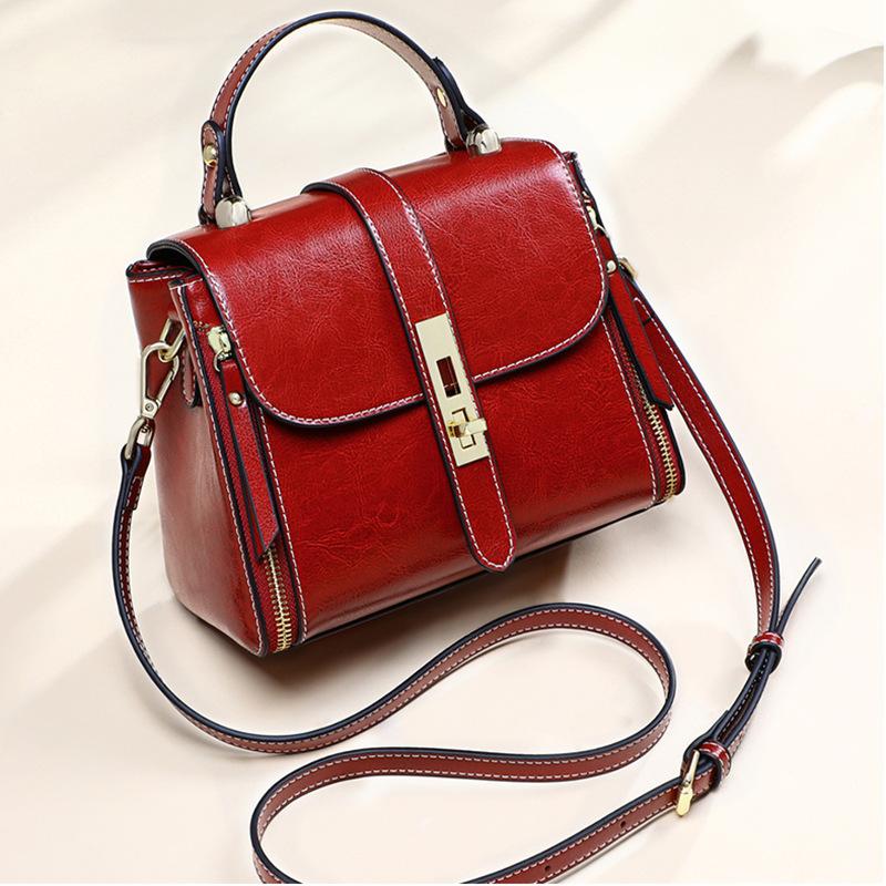 For Women's Bags In Spring and Summer, There Are Popular Single-shoulder Bags, Korean-style Fashionable Crossbody Bags and Trendy Handbags