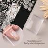 3 transparenta nagelstämplar med ergonomisk design för skarp mönsteröverföring och är nybörjarvänliga