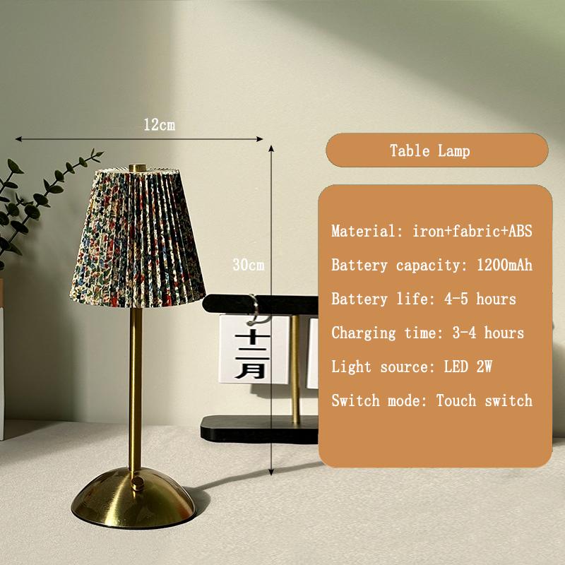 Kreativer LED-Faltenstoff-Lampenschirm Schlafzimmer Nachttischlampe USB-Lademodell Touch-Nachttisch Wohnzimmer Kleine Tischlampe