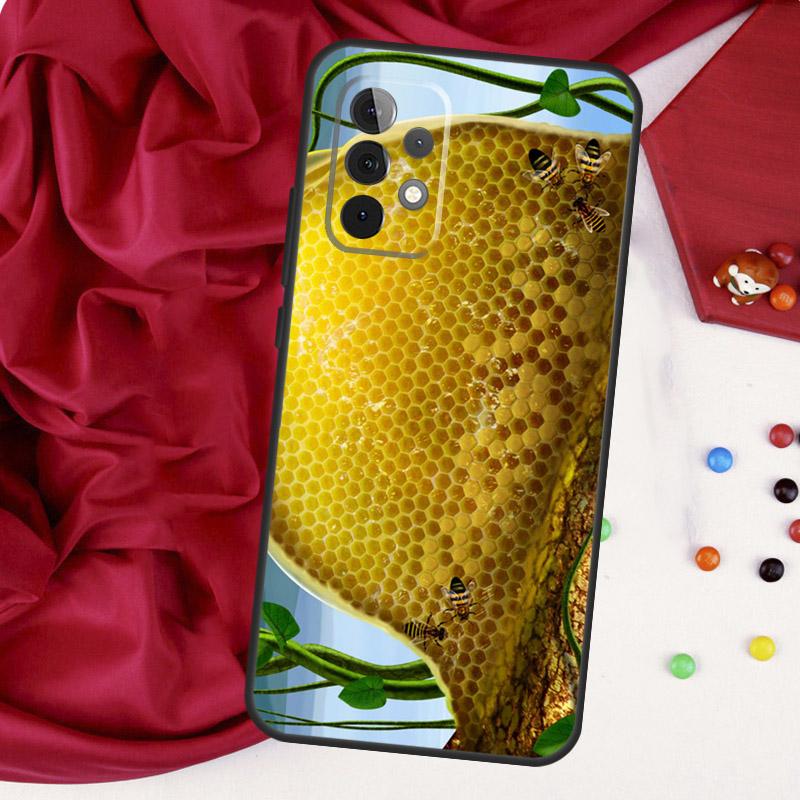 Golden Honeycomb Honey Bee For Samsung Galaxy A52 A32 A22 A54 A14 A16 A26 A36 A56 A55 A35 A05 A06 A15 A53 A33 A13 Case