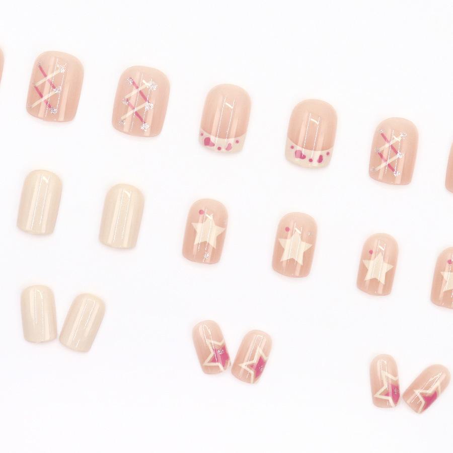 24 Pieces Cute and Sweet  Square Nail Short Cow Pattern Star Wearing Nail Royal Manicure Nail Sticker 24 Pieces