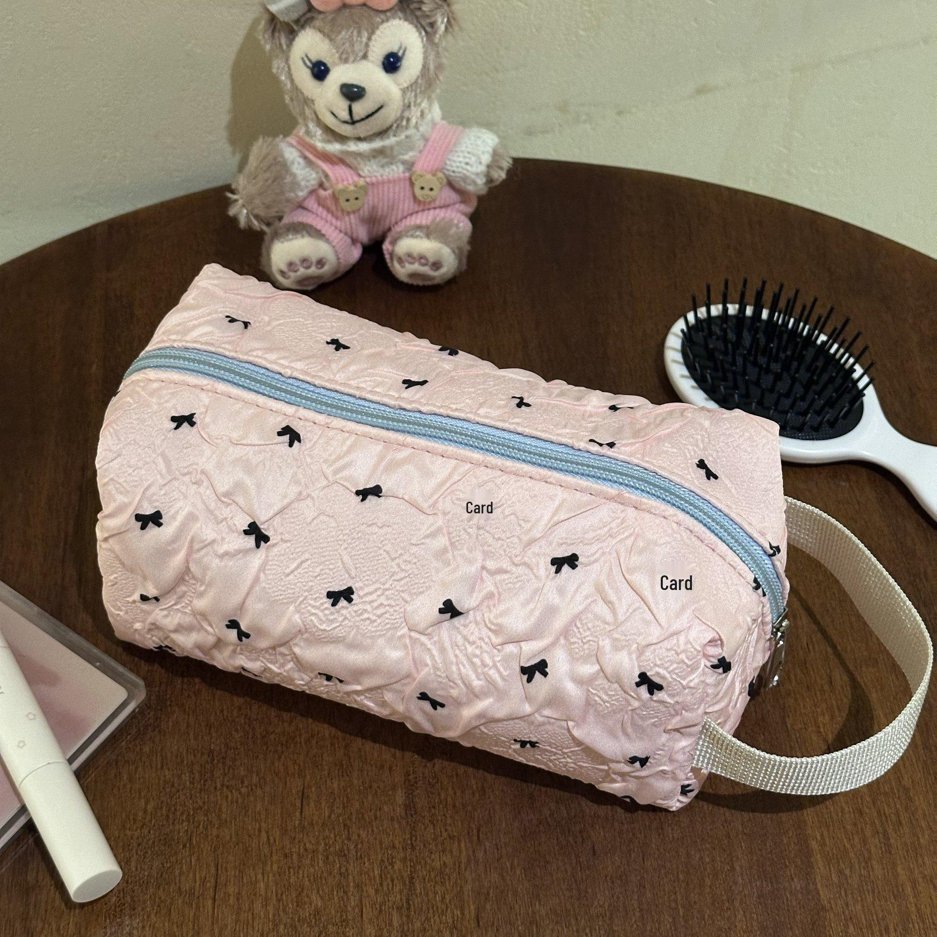 

Large Capacity Portable Makeup & Pencil Case with Bowknot Design – Ideal for Students розовый