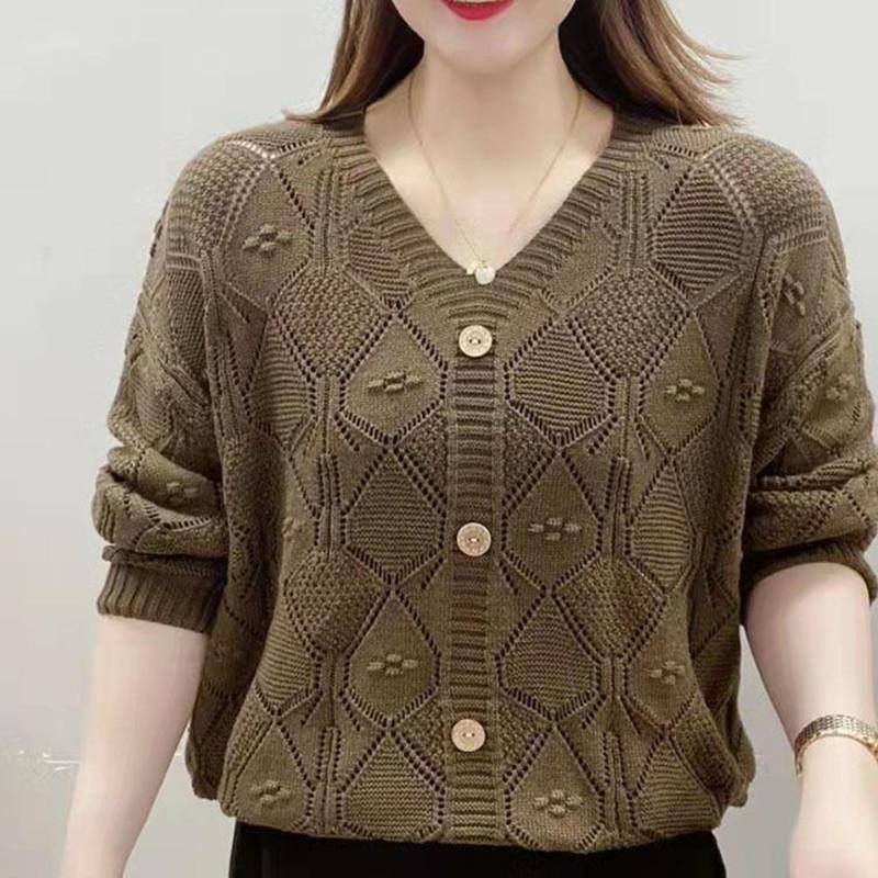 Loose Sweater Pullover Women Jumper Spring Autumn 2025 New Popular Knitwear Top Female Retro Middle Aged Mother Base Shirt