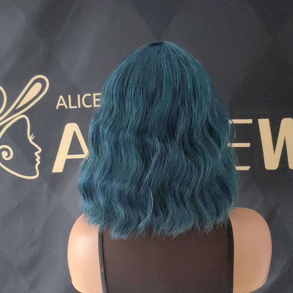 Natürliche Blaue Kurze Lockige Perücke für Damen - Schulterlanger Gewellter Bob mit Pony | Synthetisches Hitzebeständiges Haar