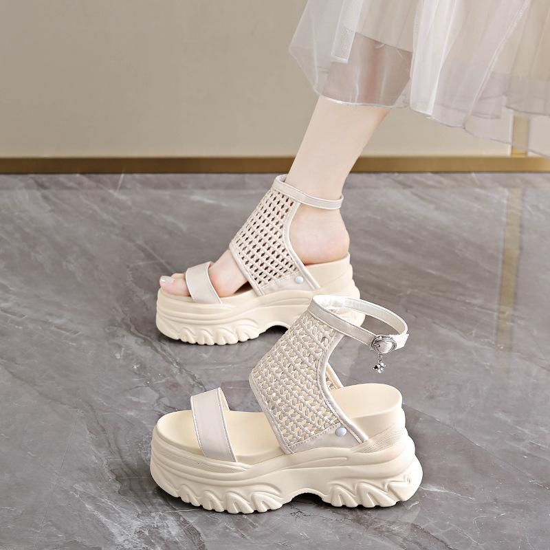 Platform sandals women's new summer small height increase fashion knitting not tired feet muffin sandals women