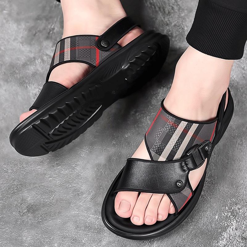 Trend sandals men's 2025 summer new leather casual beach shoes men's soft soles wear dual-purpose cool slippers