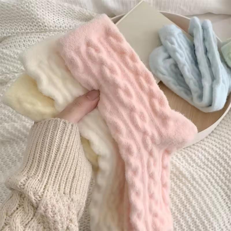Warm Women's Socks New Winter Japanese Fashion Solid Color Fluffy Socks for Girls Home Thick Cute Floor Socks Kawaii Autumn Soft