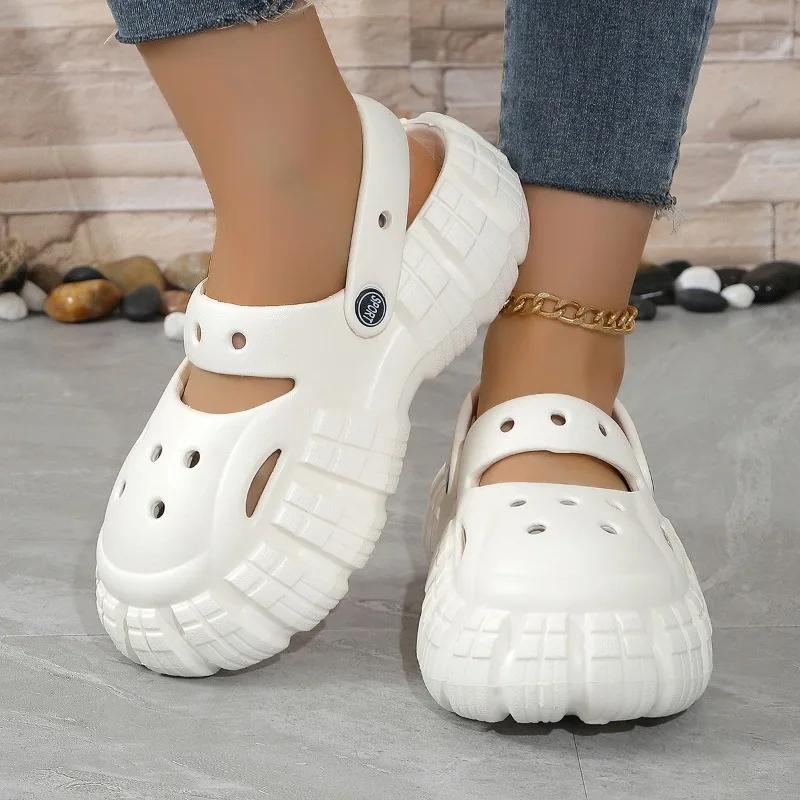 Women's Sandals 2024 New Fashion Solid Color Versatile Summer Lightweight Anti-Slip Beach Shoes Soft Bottom Hole Garden Shoes