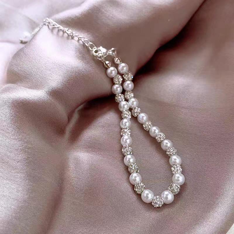 BR-9s Shimmering Galaxy Pearl Bracelet - Exquisite Women's Light Luxury Bangle