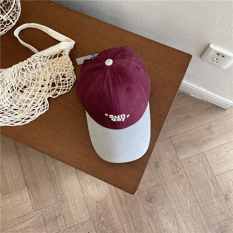 Nischen-Kontrastfarben-Design-Kappe Persönlichkeit Modisch Outdoor Retro Sportmütze Weiche Kappe Baseballkappe Herren und Damen