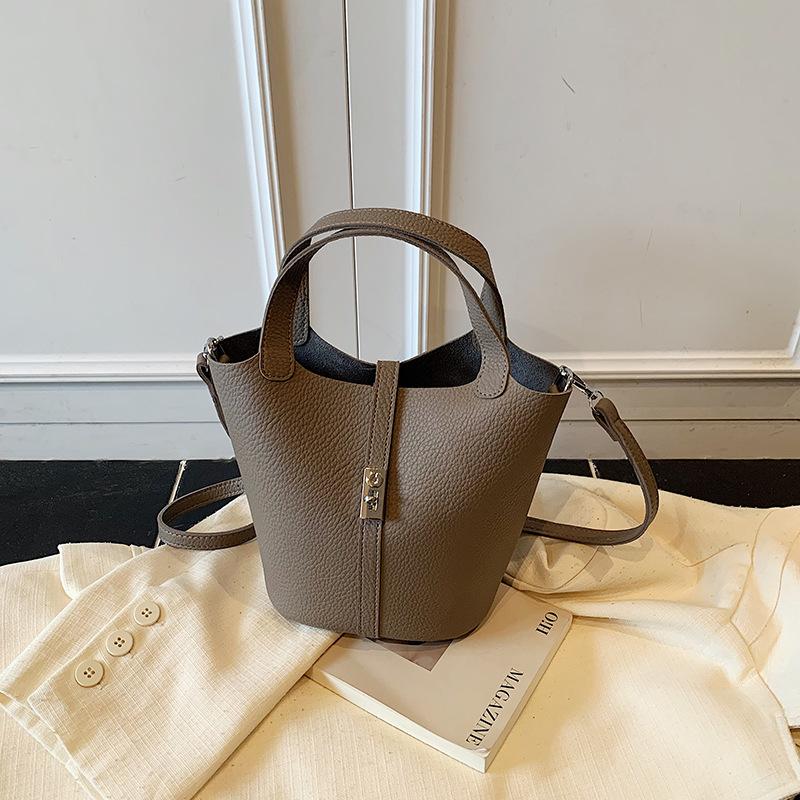 Vintage Maillard Small Bag 2025 New Casual Versatile Women's Messenger Bag Exquisite Hand-held Mother Bucket Bag