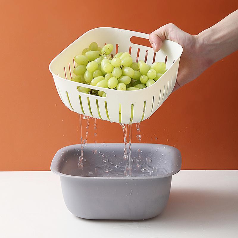 Multi-Functional Square Double-Layer Draining Basket: Large Fresh-Keeping Box with Lid for Kitchen Fruit Preservation.