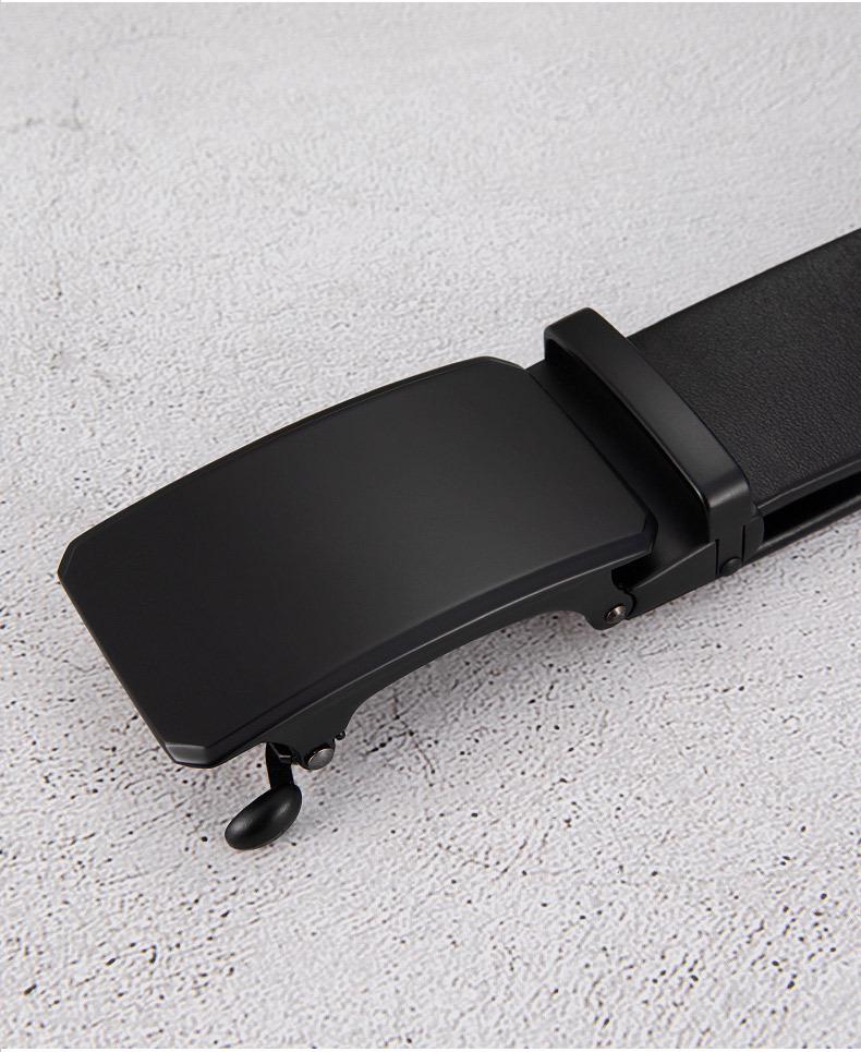 Men's Leather Automatic Buckle Belt: Holeless, Adjustable, Top Layer Cowhide for Business Casual Wear.