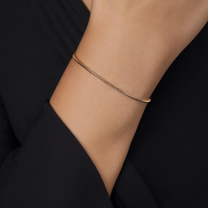 Fashion Minimalist Adjustable Gold Silver Bracelet for Women, Perfect for Vacation, Beach Party, Titanium Steel Jewelry Gift
