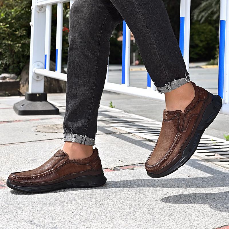 Men's Casual Leather Shoes, Leather Thick-soled Non-slip Wide-footed One-pedal First-layer Cowhide Men's Shoes, Dad Shoes Are Casual and Versatile