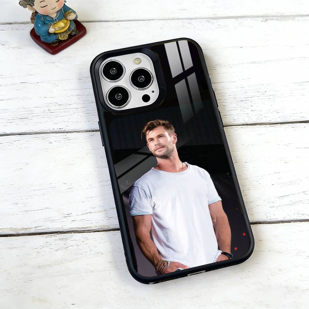 Chris Hemsworth Phone Case For iPhone17,16,15,14,13,12,11 Plus,Pro Magnetic with Magsafe Wireless Charging