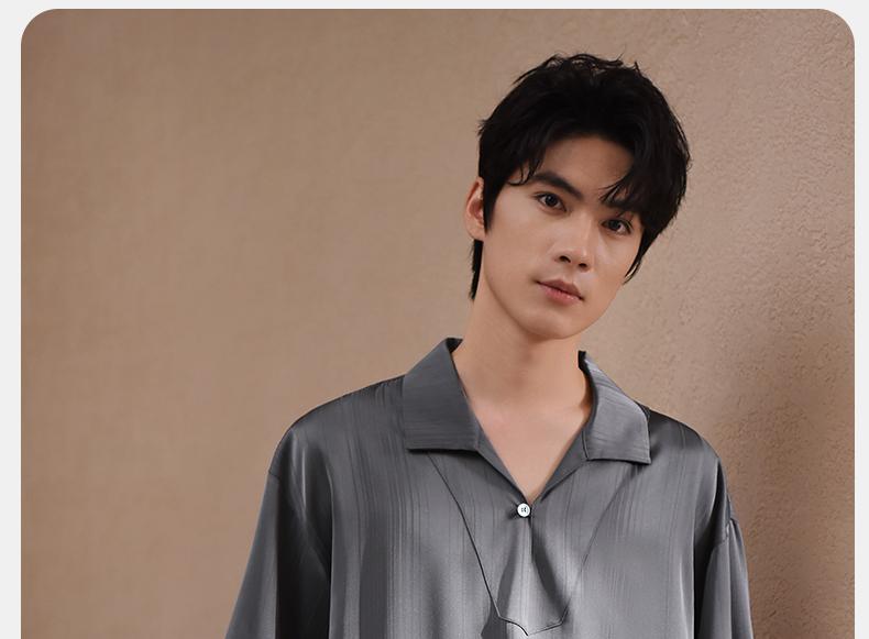 Xuan Liang Men's Sleepwear Summer Thin Ice Silk Short-sleeved Pants High-end Light Luxury Imitation Silk Home Furnishing Set