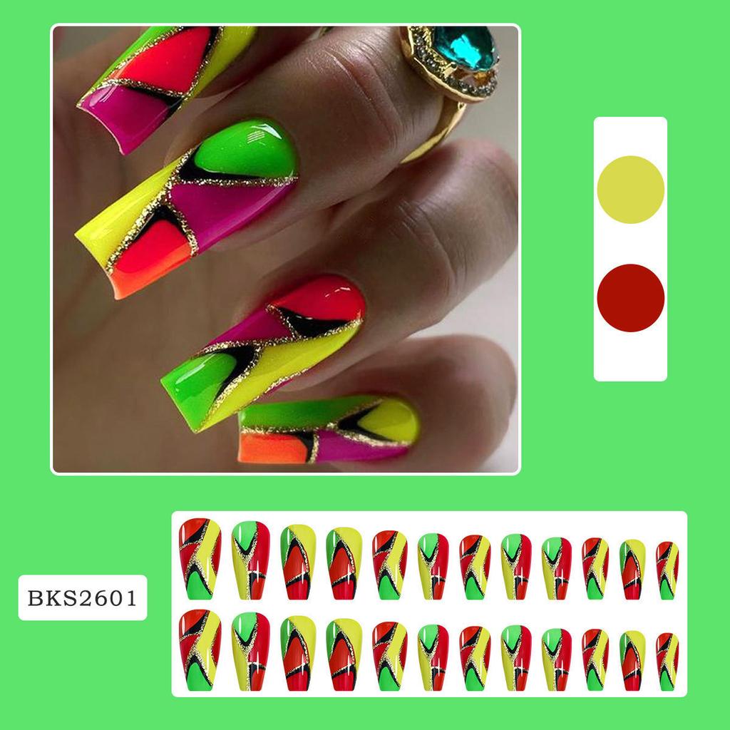 Wearing nail polish with Nis style nail patches, fake nail art, wearable hot girl nail patches