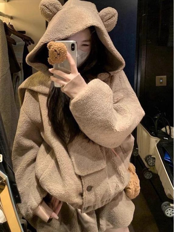 Sweet Girl Hooded Lamb Wool Two-Piece Set: Plush Coat & A-Line Tulip Skirt for Autumn/Winter