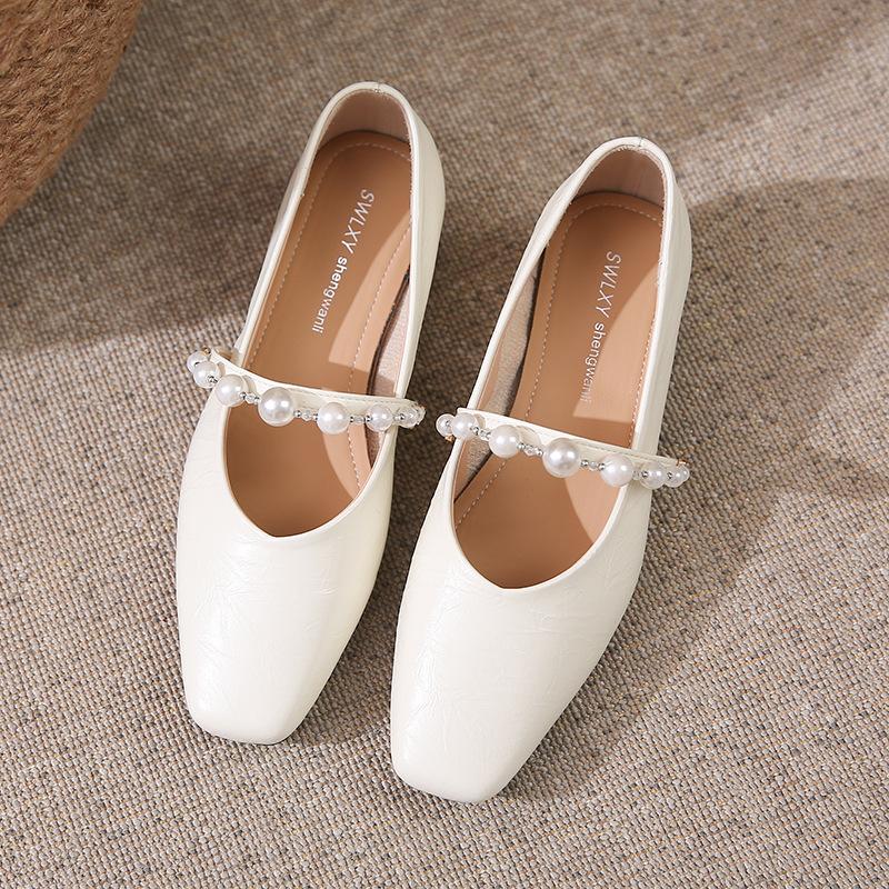 

Весна новая простая мода квадратный носок жемчужное слово с мелким вырезом туфли-лодочки универсальная мода туфли Мэри Джейн женские 39