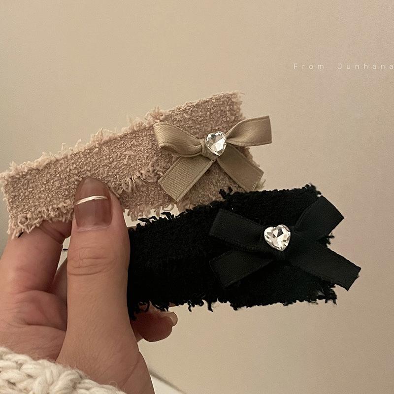 

Exquisite Rhinestone Bow Plush Hair Clip for Women
