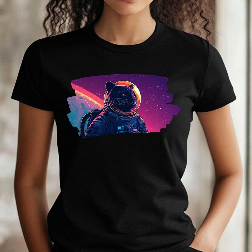 T-Shirt Frauen Panther als Astronaut Motiv Baumwolle Größe XS bis 3XLWird in neuem Fenster oder Tab geöffnet