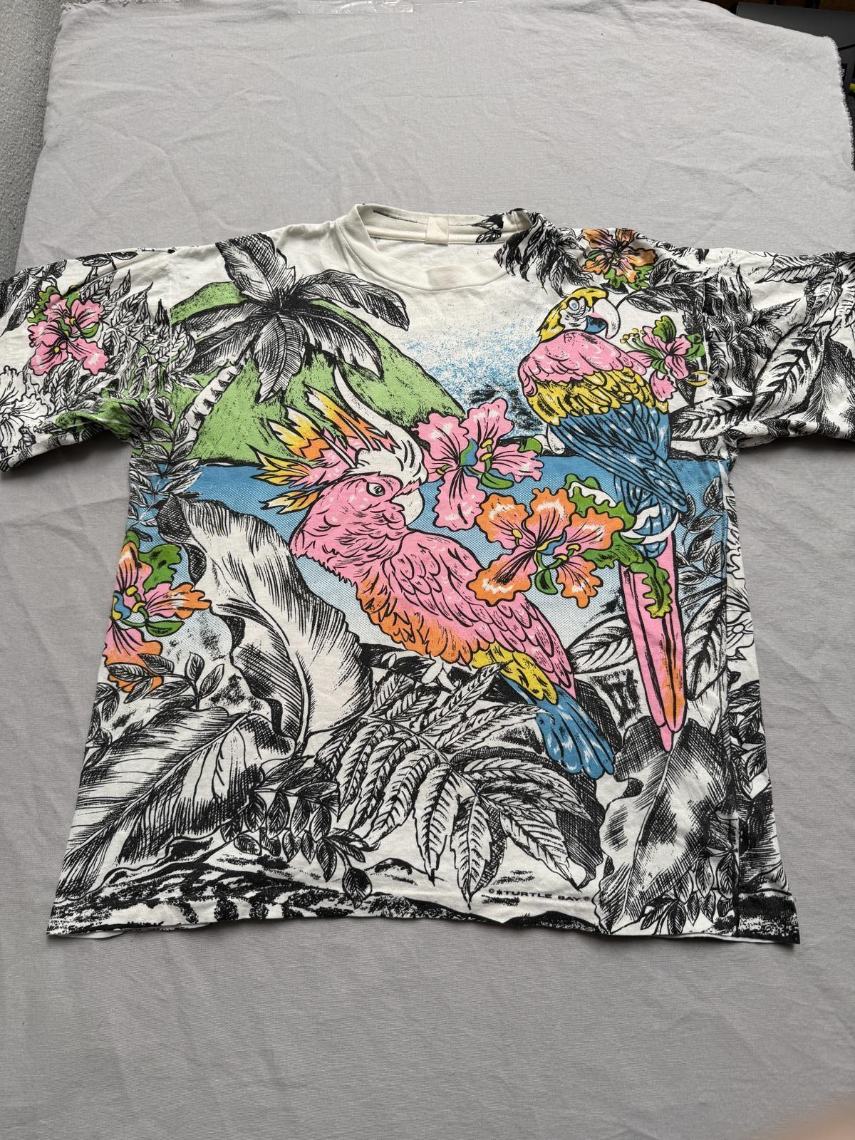 VTG AOP Turtle Bay Resort T-shirt Oahu Hawaii Toucan L M