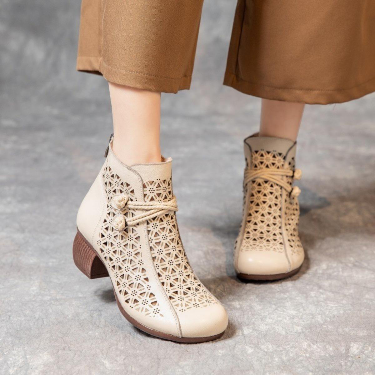 

Ажурные, Толстый каблук, Короткие ботинки, Ботинки Мартин, Высокие каблуки, Туфли с круглым носком, Крутые ботинки, Босоножки на толстом каблуке 38 бежевый