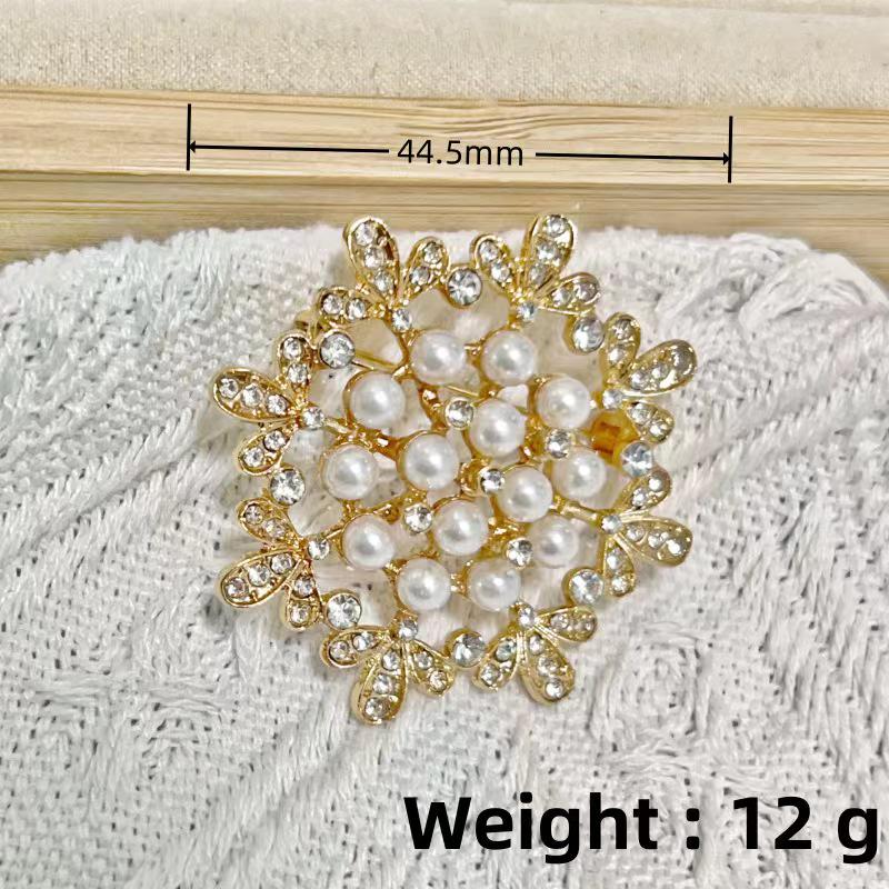 European & American Rhinestone Retro Gypsophila Eight-Pointed Star Brooch for Sweaters & Scarves