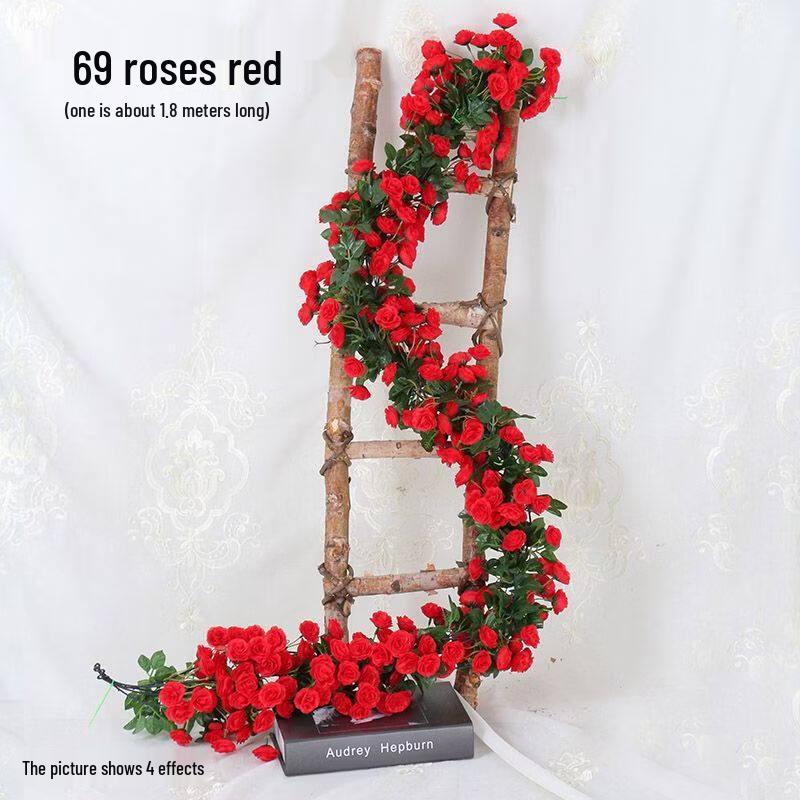 Искусственная гирлянда-лиана с красными розами