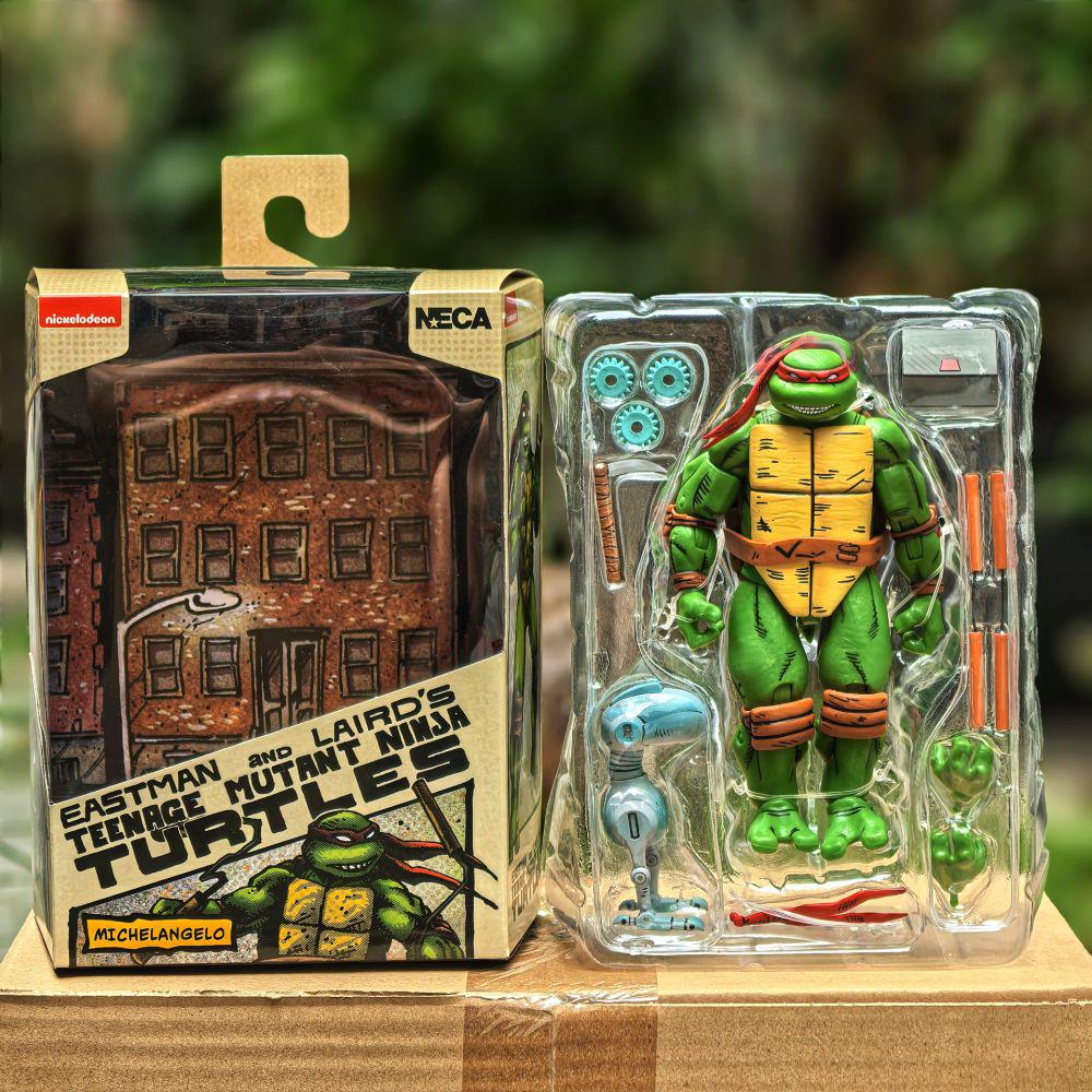 NECA Teenage Mutant Ninja Turtles 7-Inch Articulated Movie Figures - Comic Version (4 Types) 'Return To New York' Edition