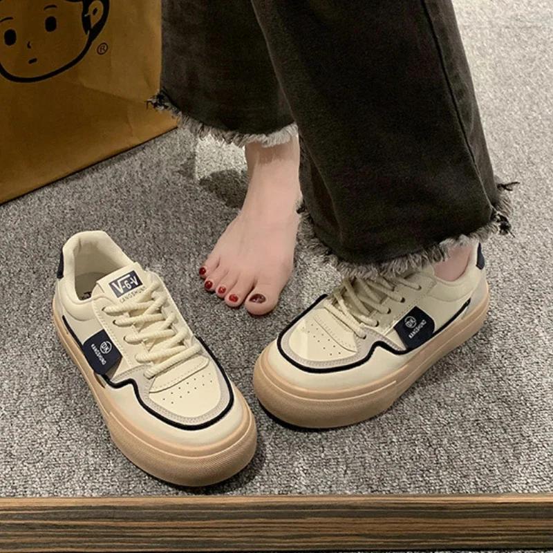 Flat Running Shoes for Women Sports Lightweight Casual Fashion Shoes Women's Sneakers White Tennis Shoes Zapatillas Mujer