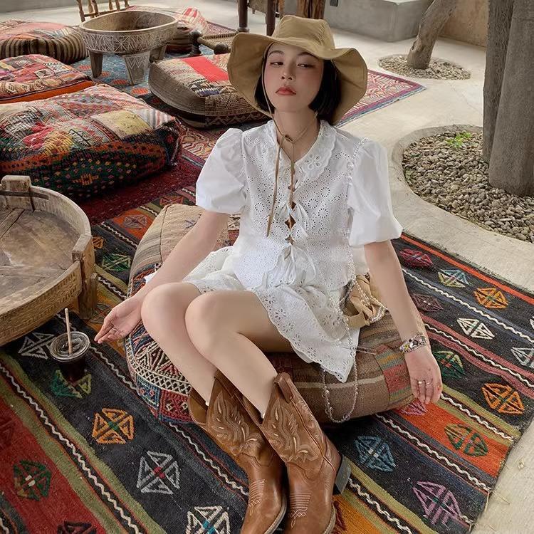 Embroidery Western riding cowboy boots women's new summer boots Xinjiang grassland northwest thick heel Martin boots