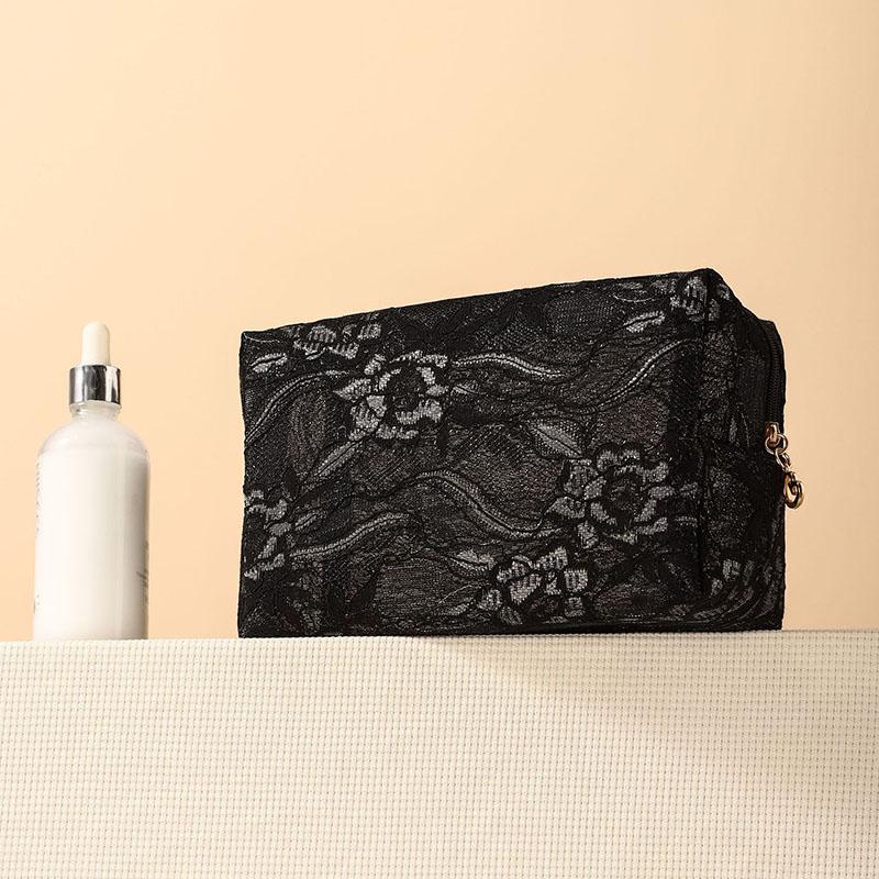 Trousse de Maquillage en Dentelle pour Femme Fille Filet Pochette à Rouge à Lèvres Organisateur de Toilette de Voyage avec Poches Intérieures pour les Essentiels