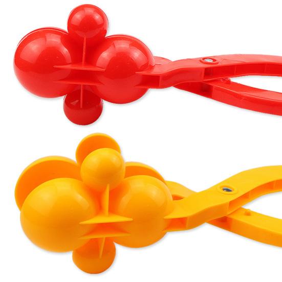 Användbar Smidig Tillfredsställ Nyfikenhet Föräldra-barn Interaktion 4 Bollar Snöbollsmakare Klämma för Snöig Dags Lek Snöleksak