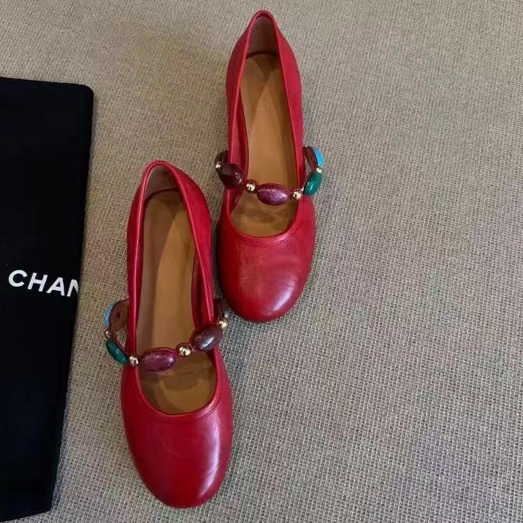 

Washed cowhide round head retro Mary Jane shoes women s 2025 spring new thick heel single shoes light mouth red middle heel shoes 40 красный