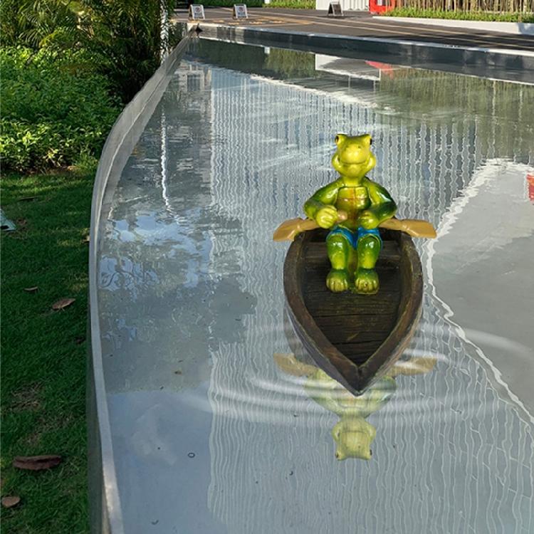 Unique Floating Turtles Frogs Sculpture With Rowing Theme Decorative Ornament For Outdoor Fountains Or Indoor Vignettes