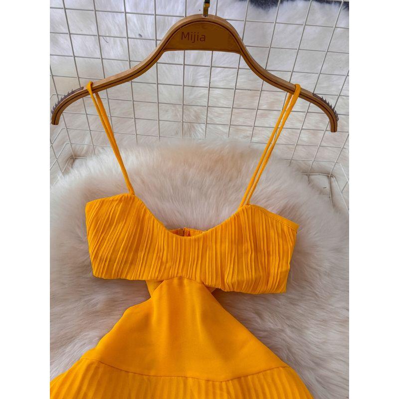Vacation Style Sexy Sexy Sling Dress Women's Summer New Arrival Tight Waist Slim Backless Stylish Pleated Dress