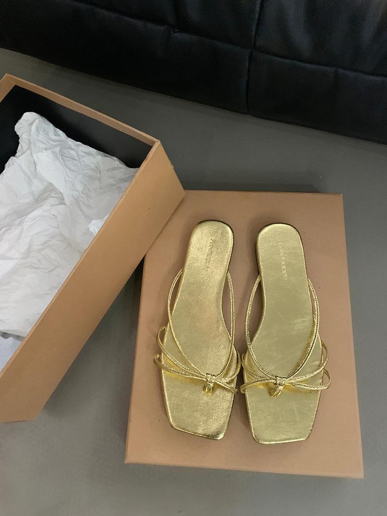 Fairy temperament French one-word slippers women's shoes wear 2025 new summer flat silver sandals