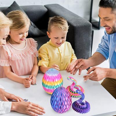 Schlangenei mit 3D-gedruckter Schlange im Inneren Bewegliche Gelenke Schlangenfigur Gelenkige Schlange Schreibtisch-Fidget-Toy Dekoration Ornament