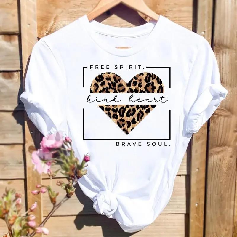 Ženy Tričká Leopard Love Heart Print Móda Grafika T Top Krátky rukáv 90. roky Roztomilé jarné letné tričko Dámske tričko s tričkom