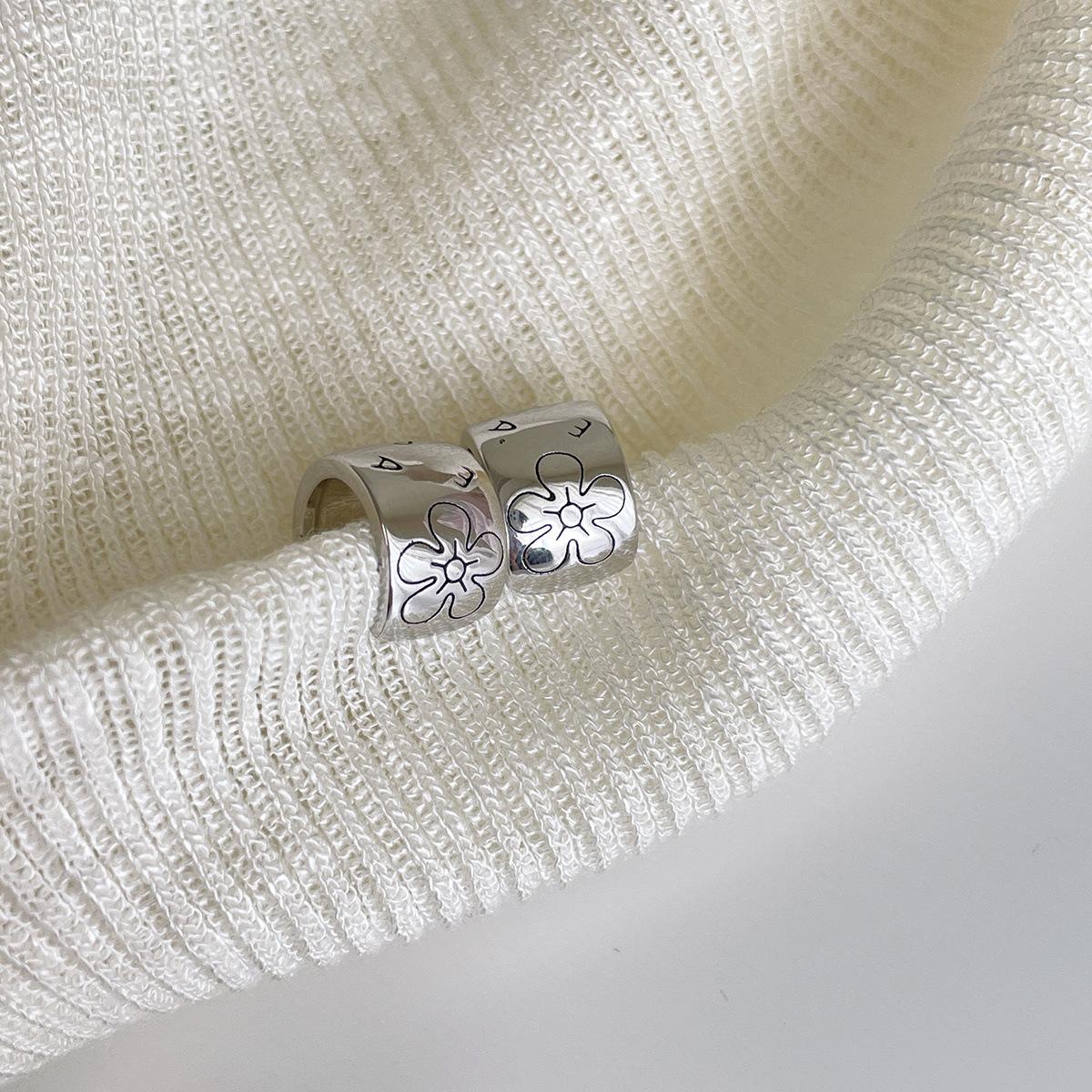 

925 Silver Needle Sweet Cool Style Flower Earrings Women s Light Luxury Versatile Premium Earrings Niche Fashion Autumn and Winter Ear Buckles