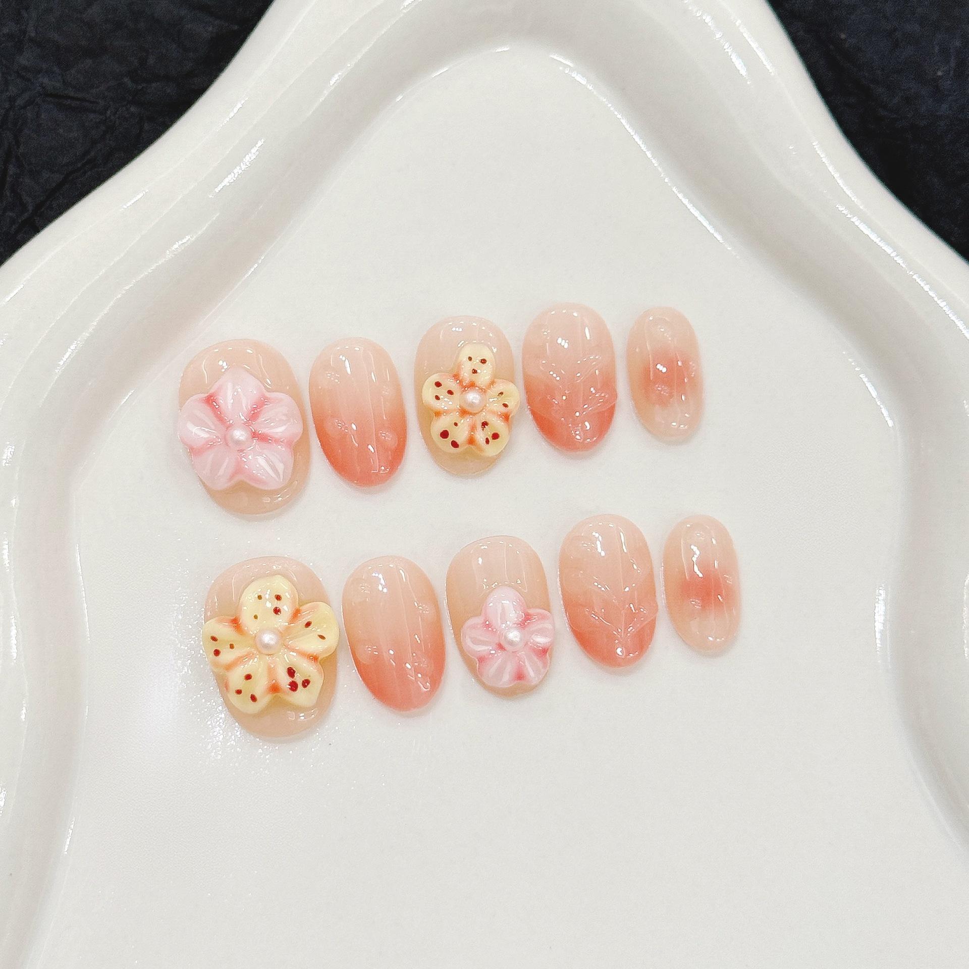 Qianya Handmade 3D Carved Press on Nails Almond Fake Nails Set 10Pcs  Custom 20 g&L