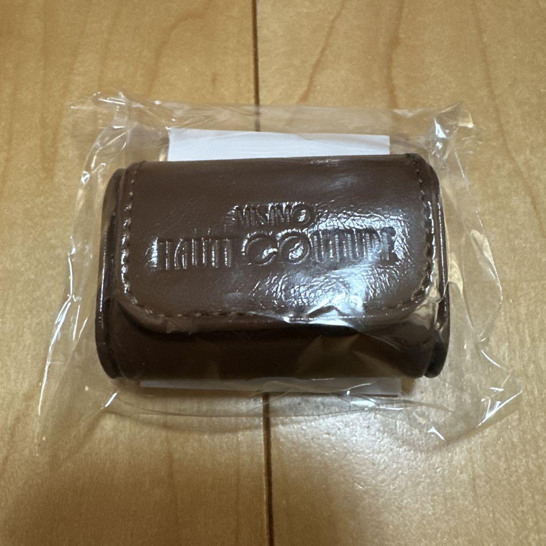 

[USED] MISAMO HAUTE COUTURE AirPods Case