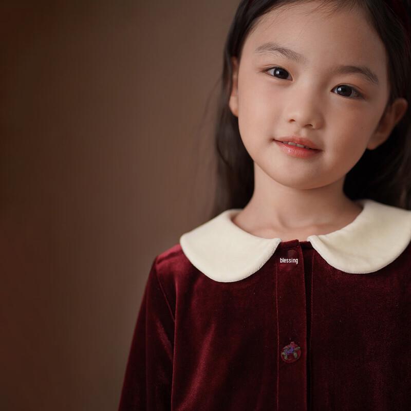 Зимнее бархатное платье средней длины для девочек Hacikis 130