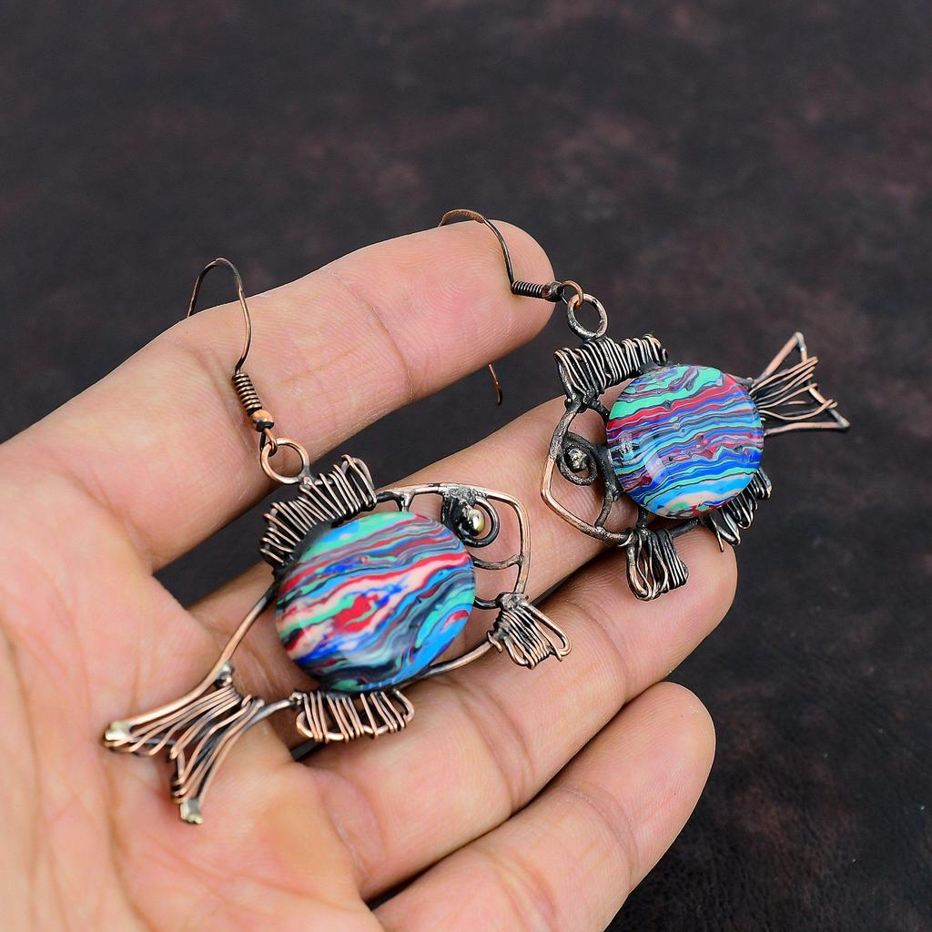 Regenbogen Calsilica Ohrring Kupferdraht umwickelter Schmuck Fisch Ohrring Handgefertigter Edelsteinschmuck Kupferohrring Drahtumwickelter Ohrring Für Geschenke