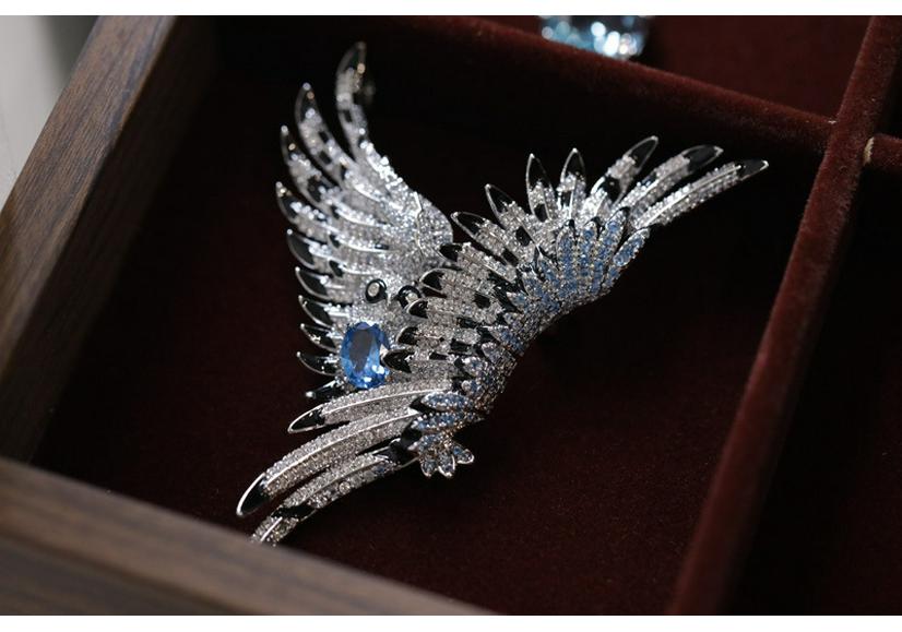 Bo Xin Yun Chinese Cloisonné Swallow Brooch: Elegant, Stylish, Luxurious Pin for Women