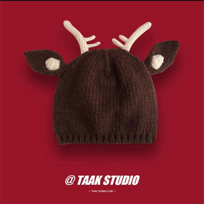 

Christmas gift cute antlers wool hat women s winter warm red knitted hat versatile pullover cold hat M（56-58cm） темно-коричневого кольору